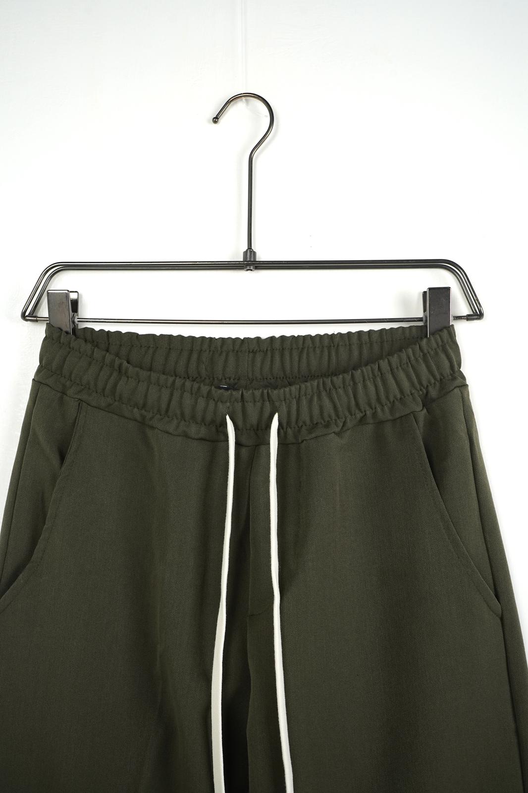 Pantaloni barbati casual kaki cu snur