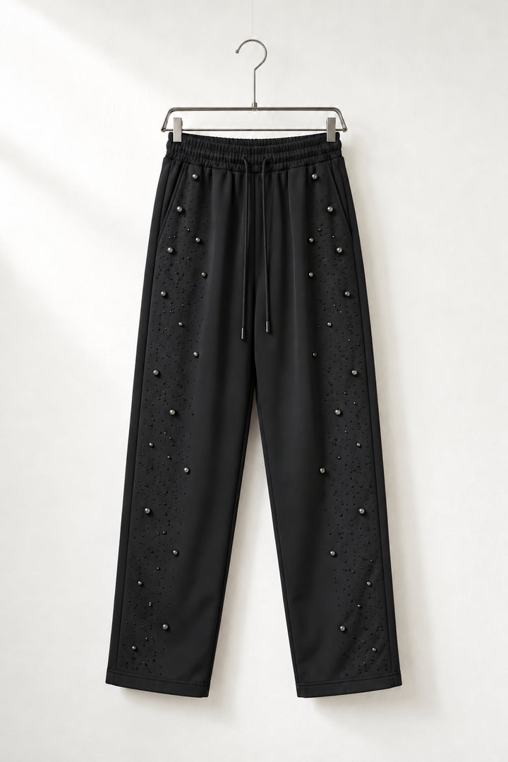 Pantaloni negri pentru bărbați cu croială dreaptă, șnur negru, strasuri și mărgele decorative, pe umeraș