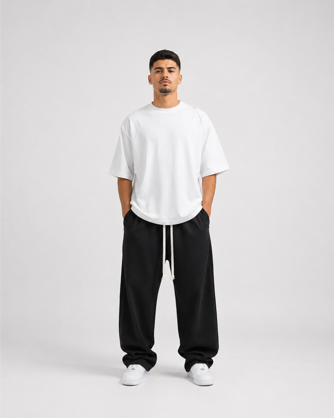 Pantaloni largi în talie: ajustări fără să strici croiala
