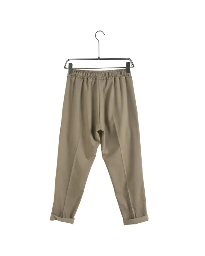 Cum asortezi sacoul cu pantalonii pentru bărbați