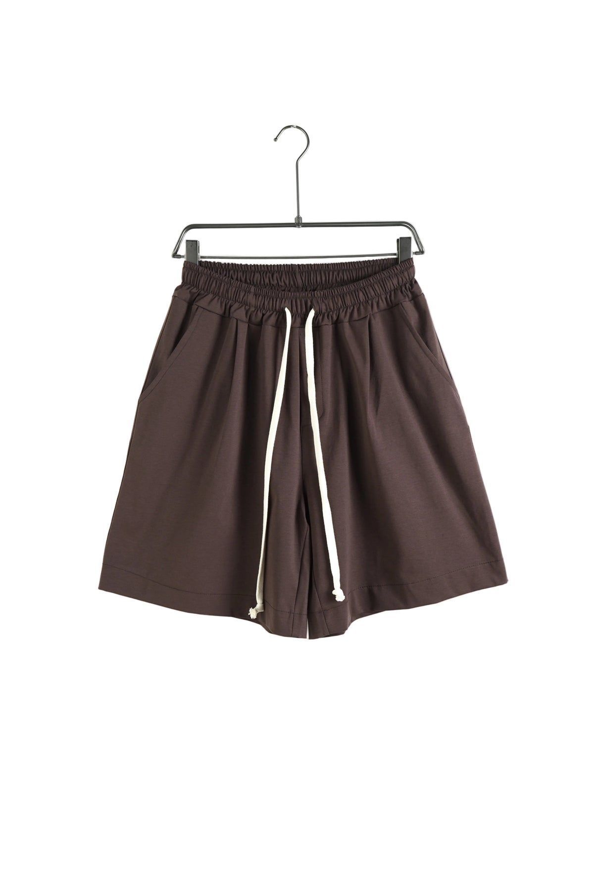 Pantaloni scurți maro roșiatic intens cu șnur lung și talie elastică