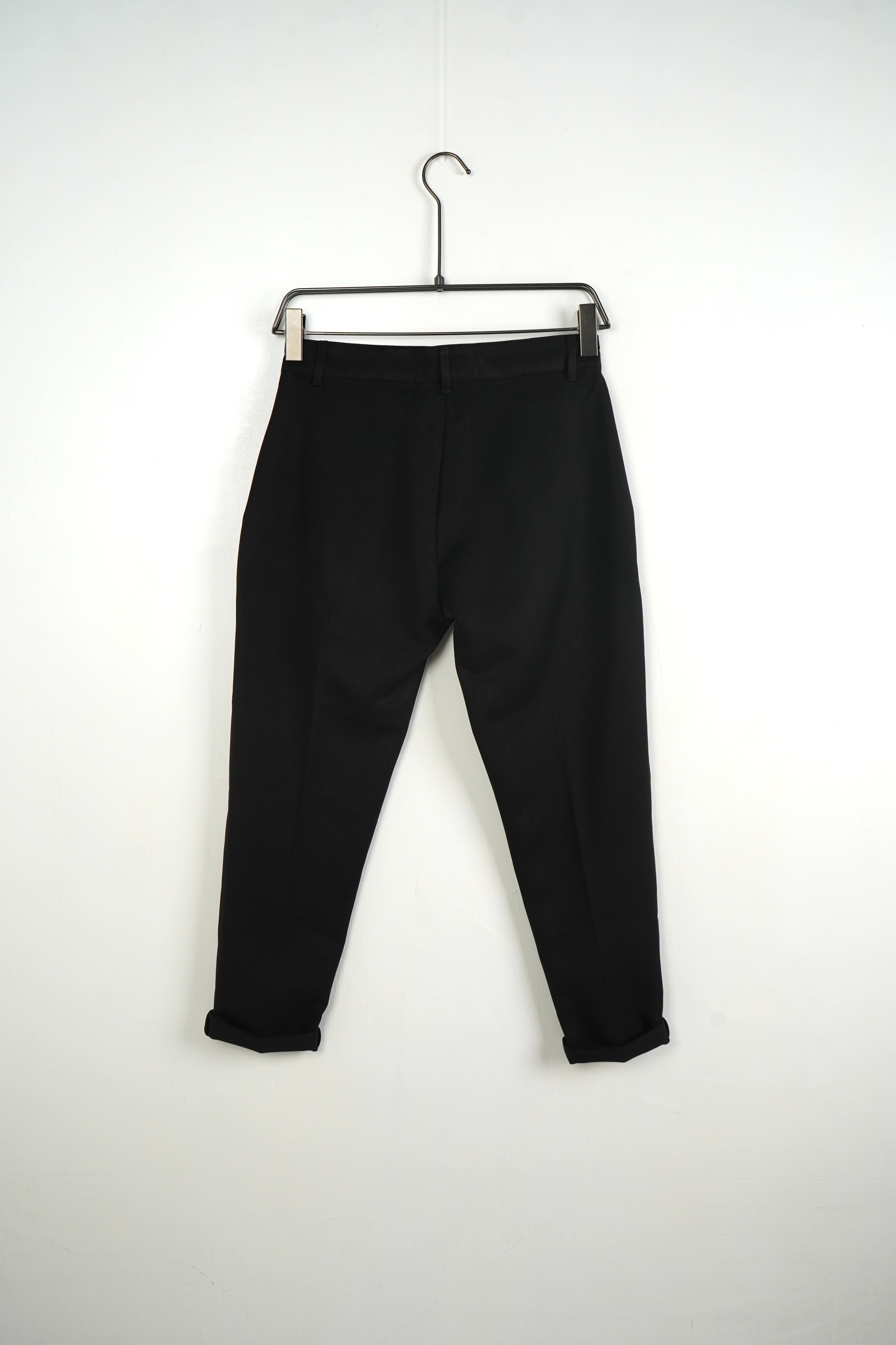 Pantaloni slim eleganti pentru barbati