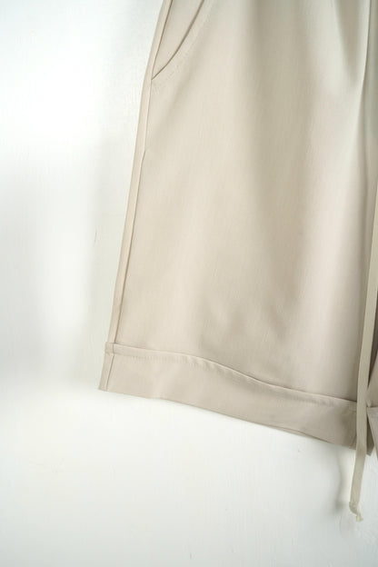 Pantaloni Scurti Barbati Crem cu Siret Lung