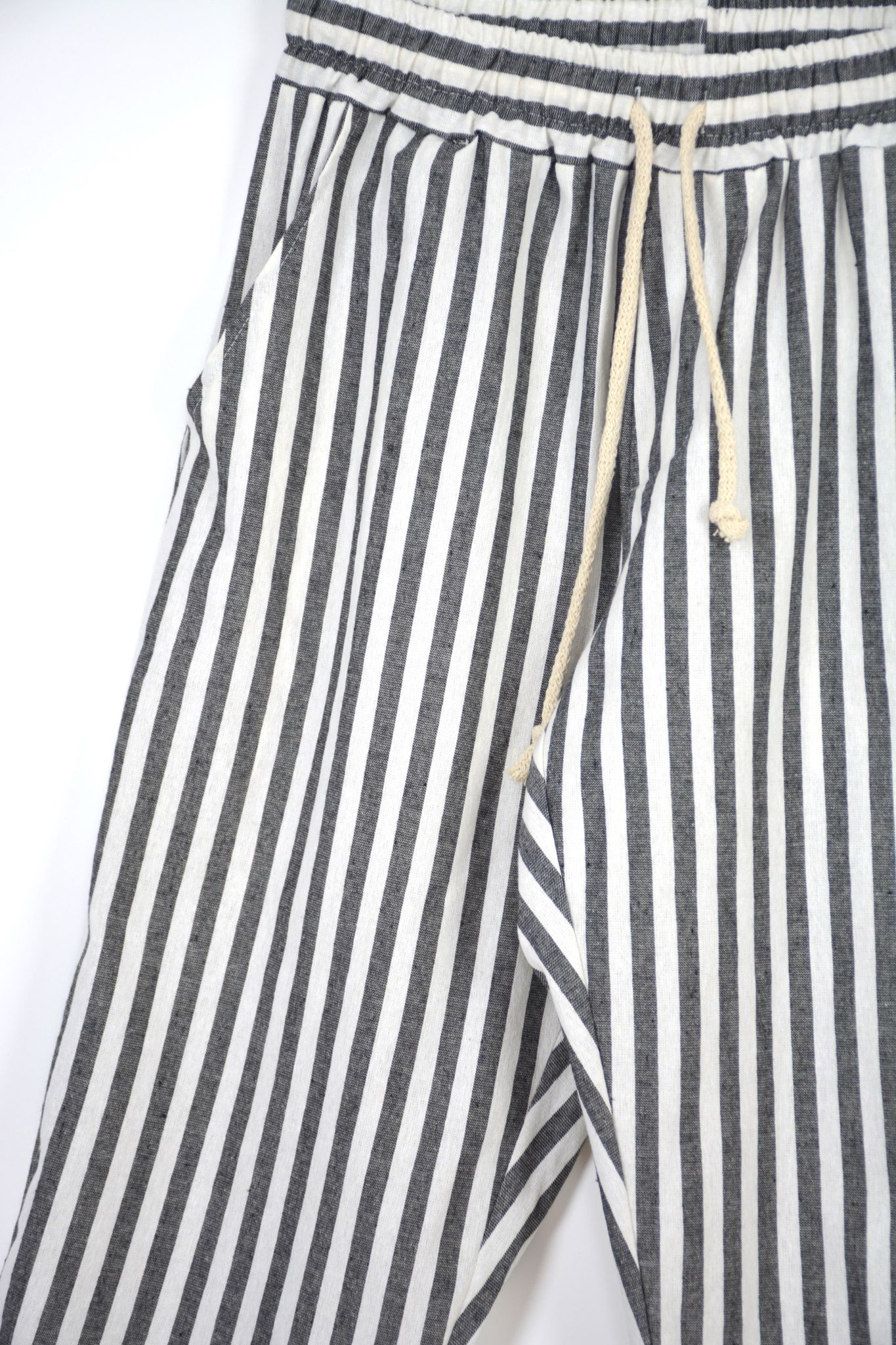 Pantaloni Lungi Bărbați – Dungi Gri