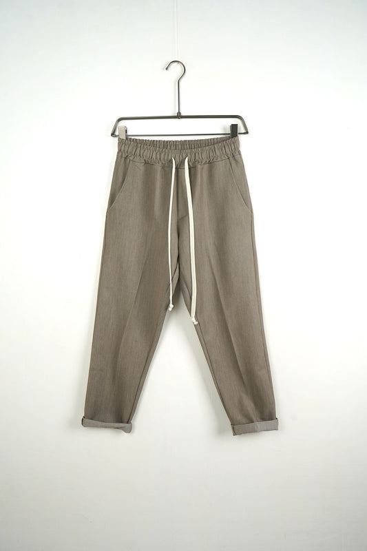 Pantaloni barbati casual gri-maro cu snur
