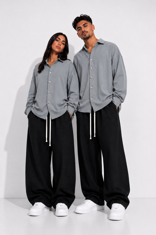 Cămașă oversized gri casual cu nasturi frontali și design modern minimalist