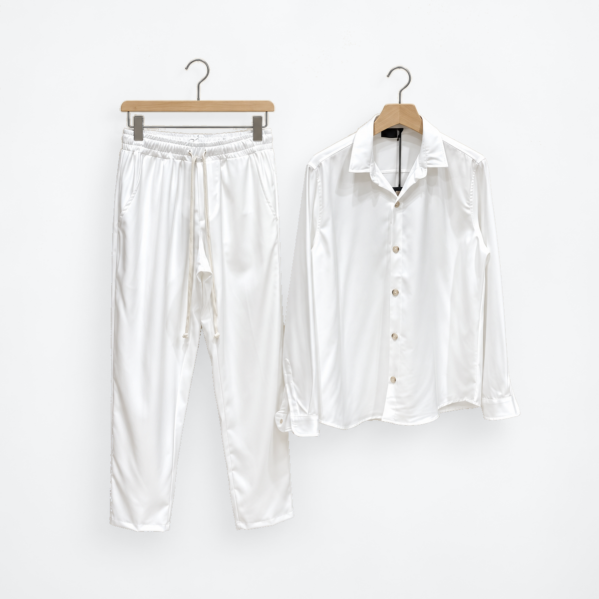 Compleu Bărbați Alb cu Cămașă și Pantaloni — set complet