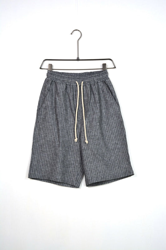 Pantaloni Scurți Bărbați Gri cu Dungi – Design Modern și Lejer pentru Vară