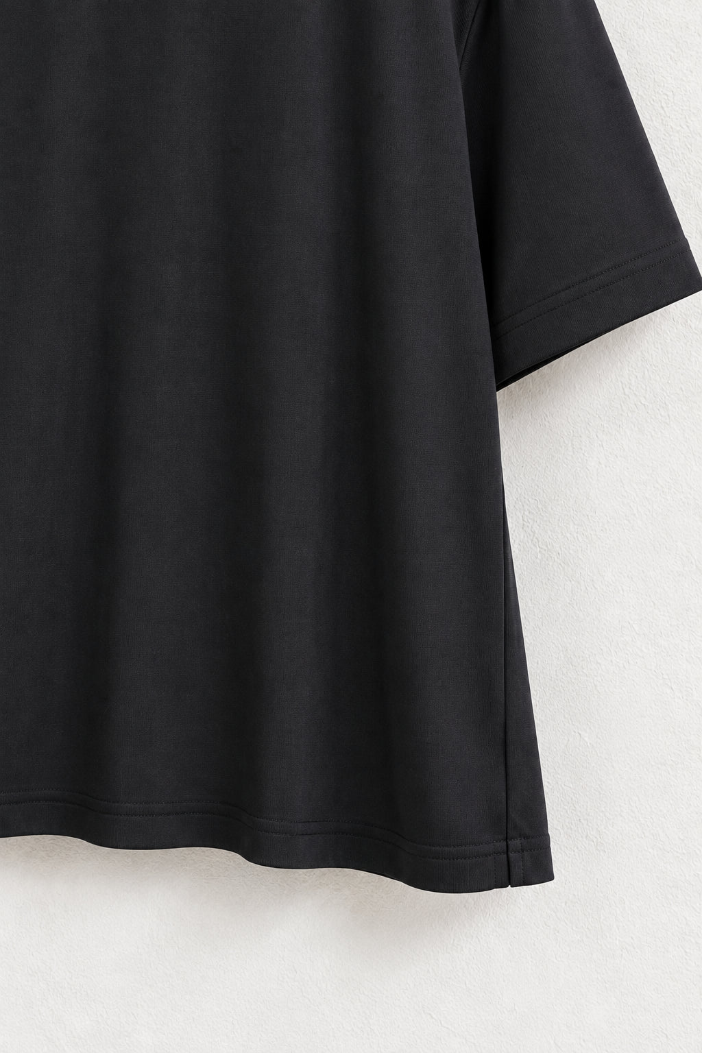 Detaliu tiv și mânecă tricou polo negru FMT66