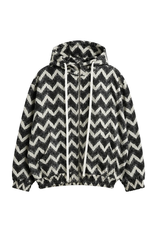 Hanorac unisex cu fermoar, model zigzag negru și alb, realizat din bumbac premium, cu glugă cu șnur alb, buzunare frontale și manșete elastice, fotografiat pe fundal alb în stil luxury e-commerce