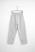 Pantaloni Baggy Felpați Bărbați Gri Gheață, vedere frontală pe umeraș, fundal deschis