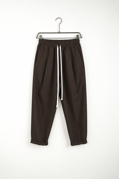Pantaloni Lungi Slim Bărbați Casual Maro cu Șnur – fotografie produs pe umeraș