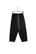Pantaloni barbati casual negri croiala larga cu snur in talie.