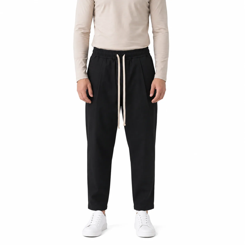Pantaloni negri bărbați carrot fit din bumbac, vedere frontală pe model