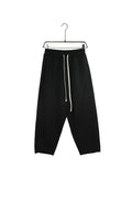 Pantaloni barbati casual negri croiala larga cu snur in talie.