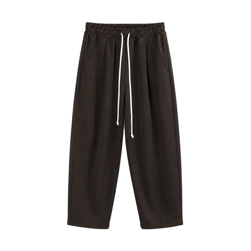 Pantaloni lungi maro cu croială largă pentru bărbați, vedere din față cu șnur ajustabil