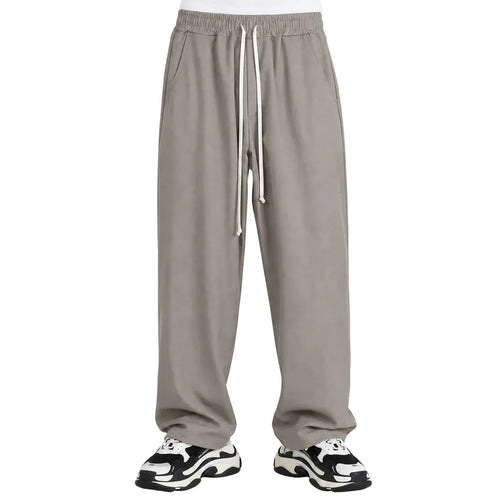 Pantaloni lungi wide leg maro deschis pentru bărbați, purtați din față cu șnur lung