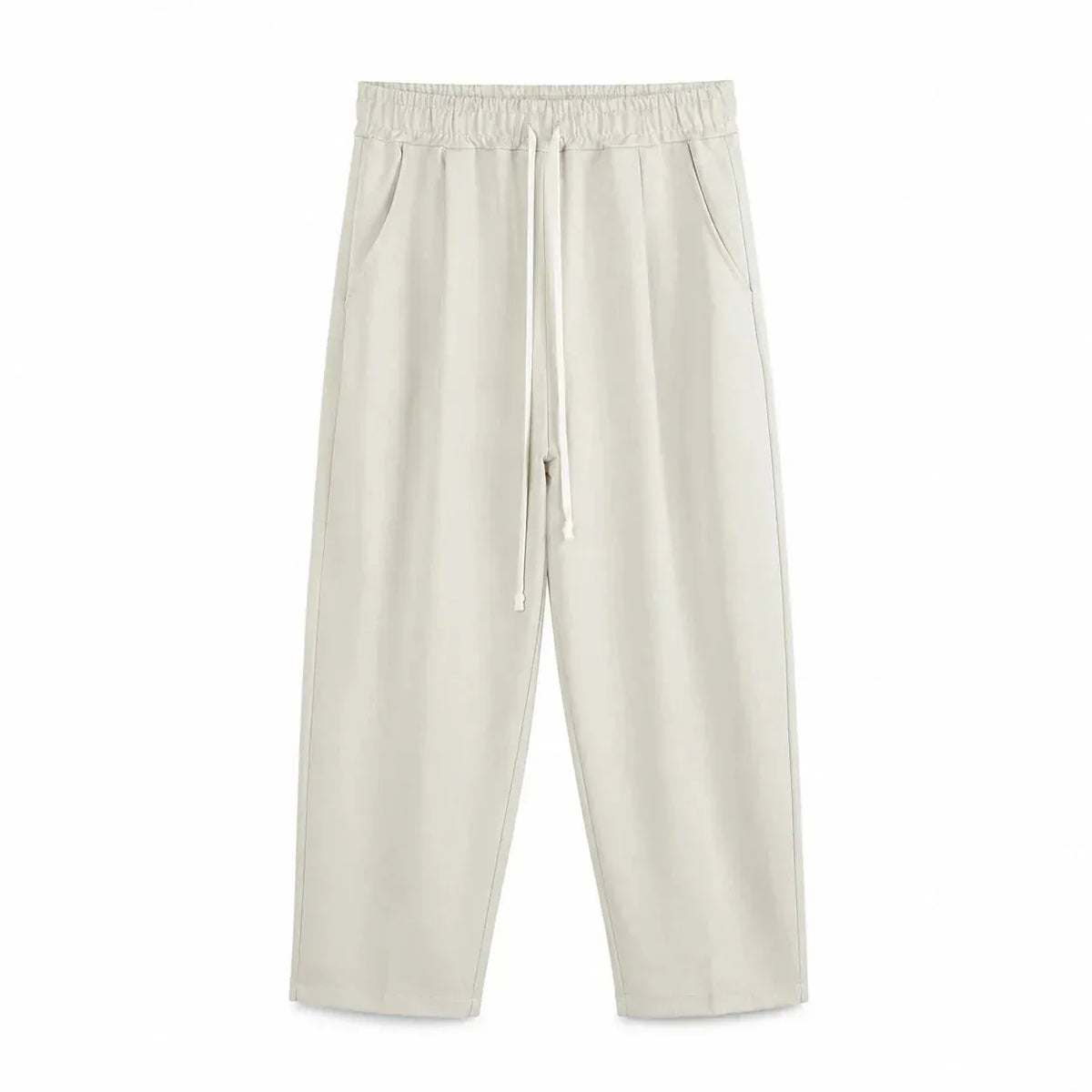 Pantaloni lungi bej pentru bărbați, vedere frontală cu șnur lung și croială carrot fit