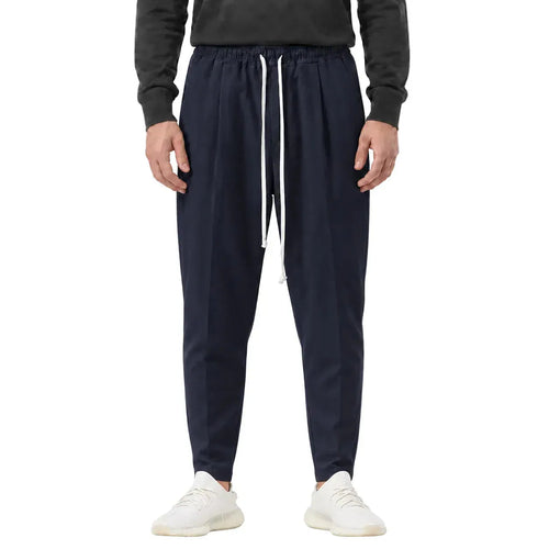 Pantaloni bleumarin pentru bărbați, croială ușor slim, purtați din față cu șnur alb
