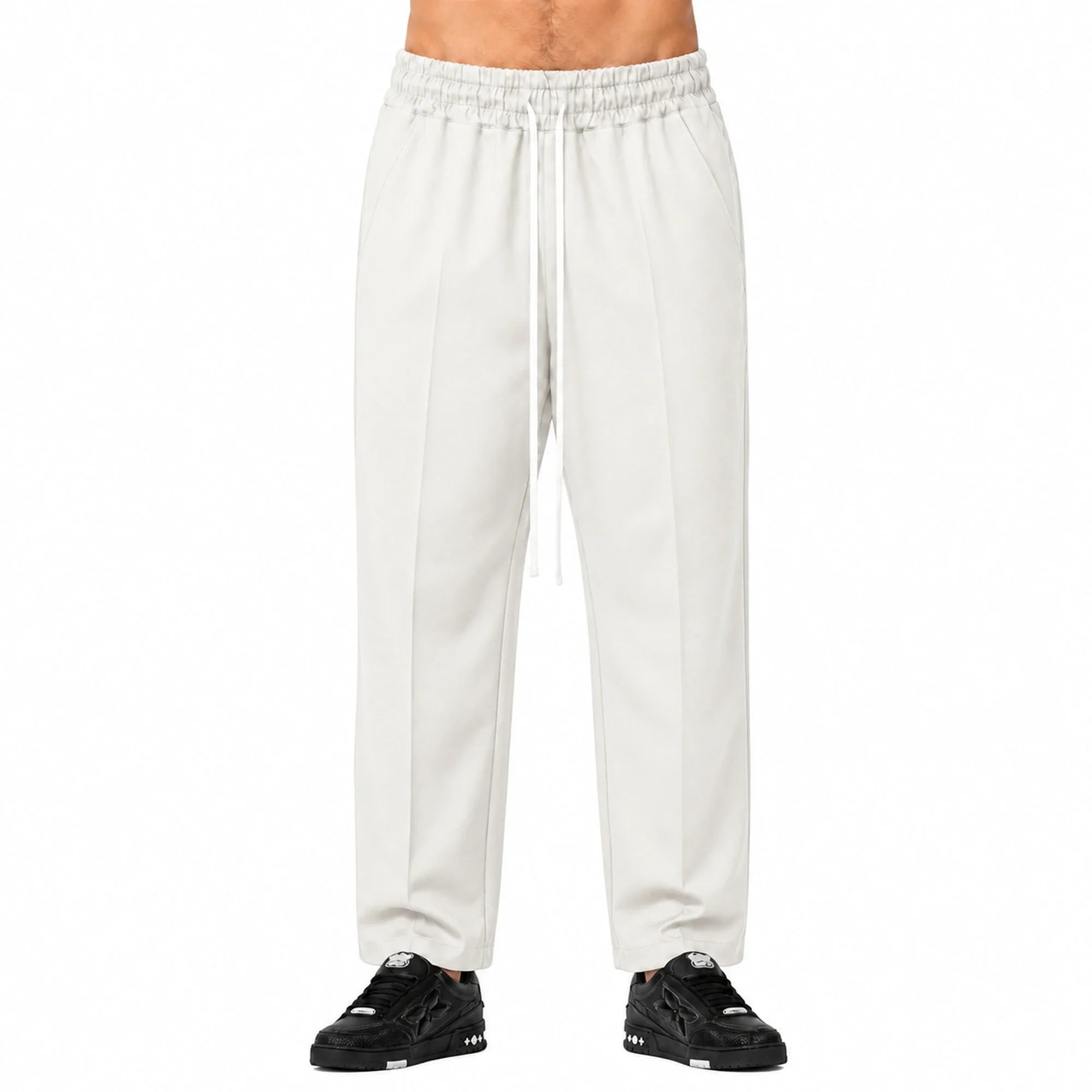 Pantaloni cu croială largă bărbați alb unt, purtați de model, vedere frontală