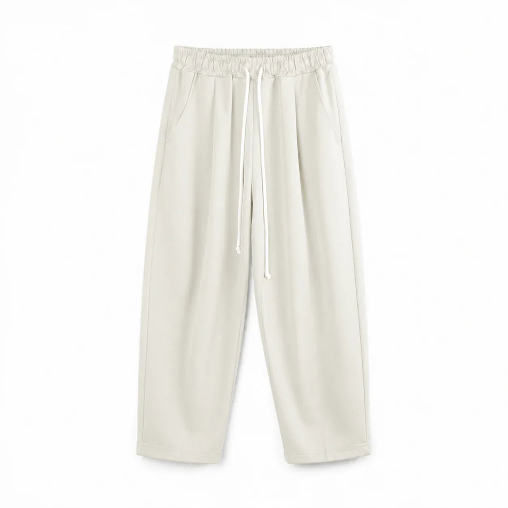 Pantaloni bej deschis cu croială largă pentru bărbați, vedere din spate cu buzunar