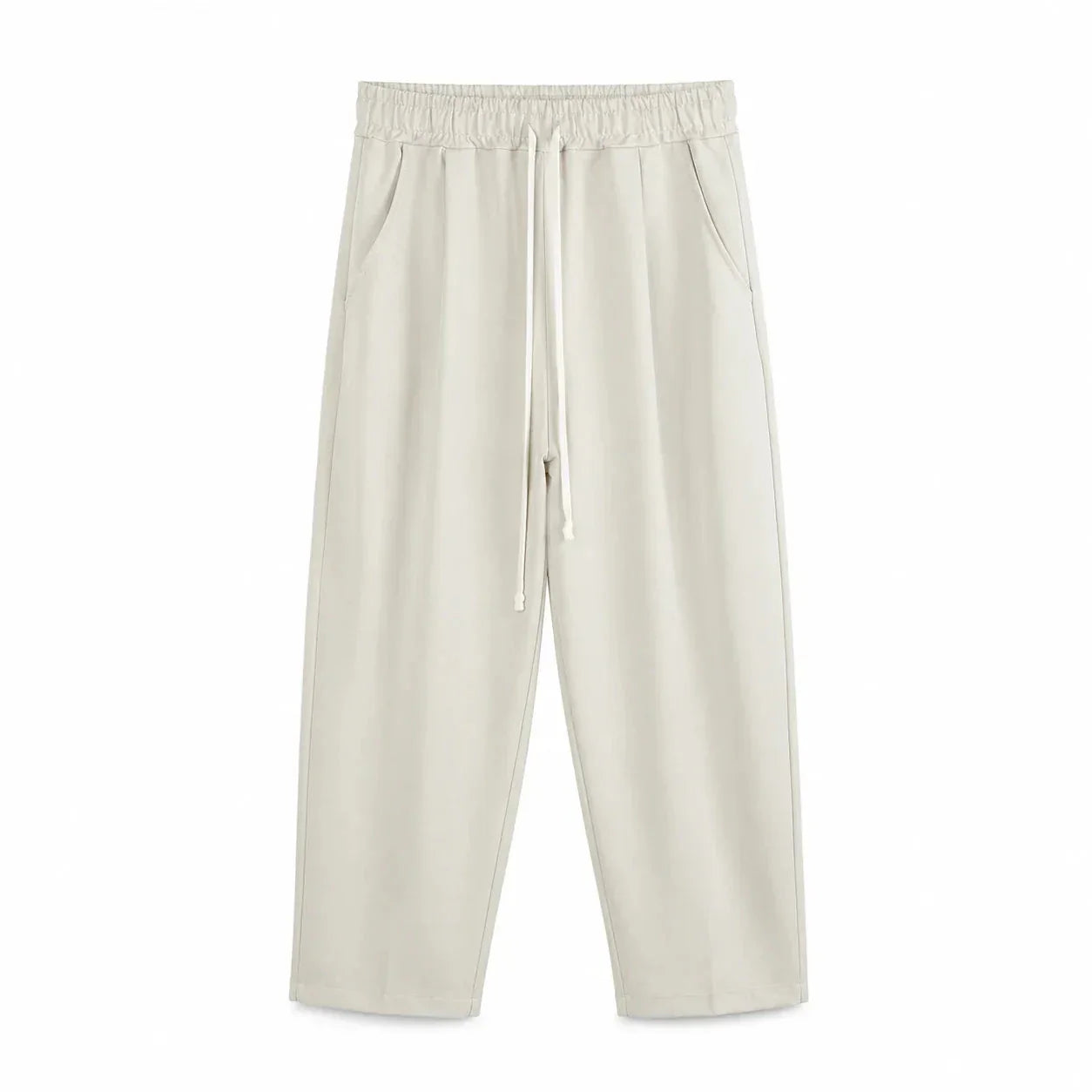 Pantaloni lungi bej pentru bărbați, vedere frontală cu șnur lung și croială carrot fit