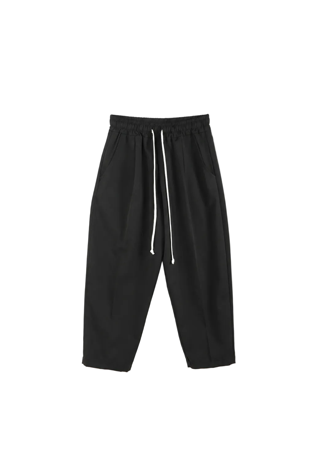 Pantaloni negri casual cu șnur lung în talie și buzunar aplicat la spate.
