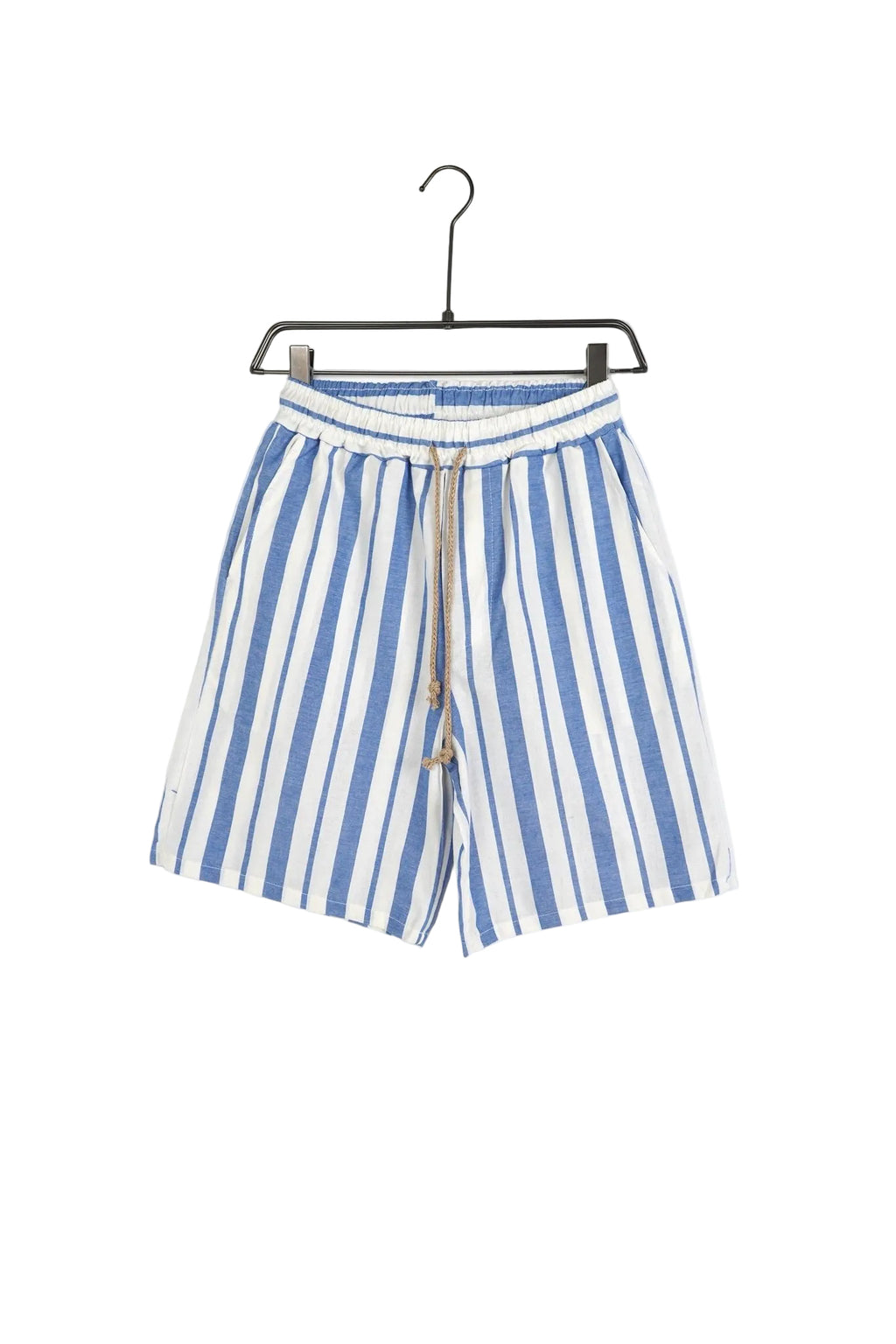 Pantaloni scurți bărbați albi cu dungi bleumarin, șiret maro contrastant și talie elastică, stil urban de vară