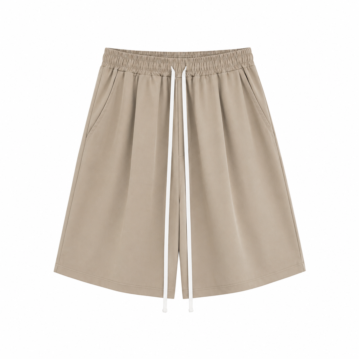 Pantaloni scurți bej subțiri de vară, cu șnur lung în talie, confecționați din material premium, vedere frontală.