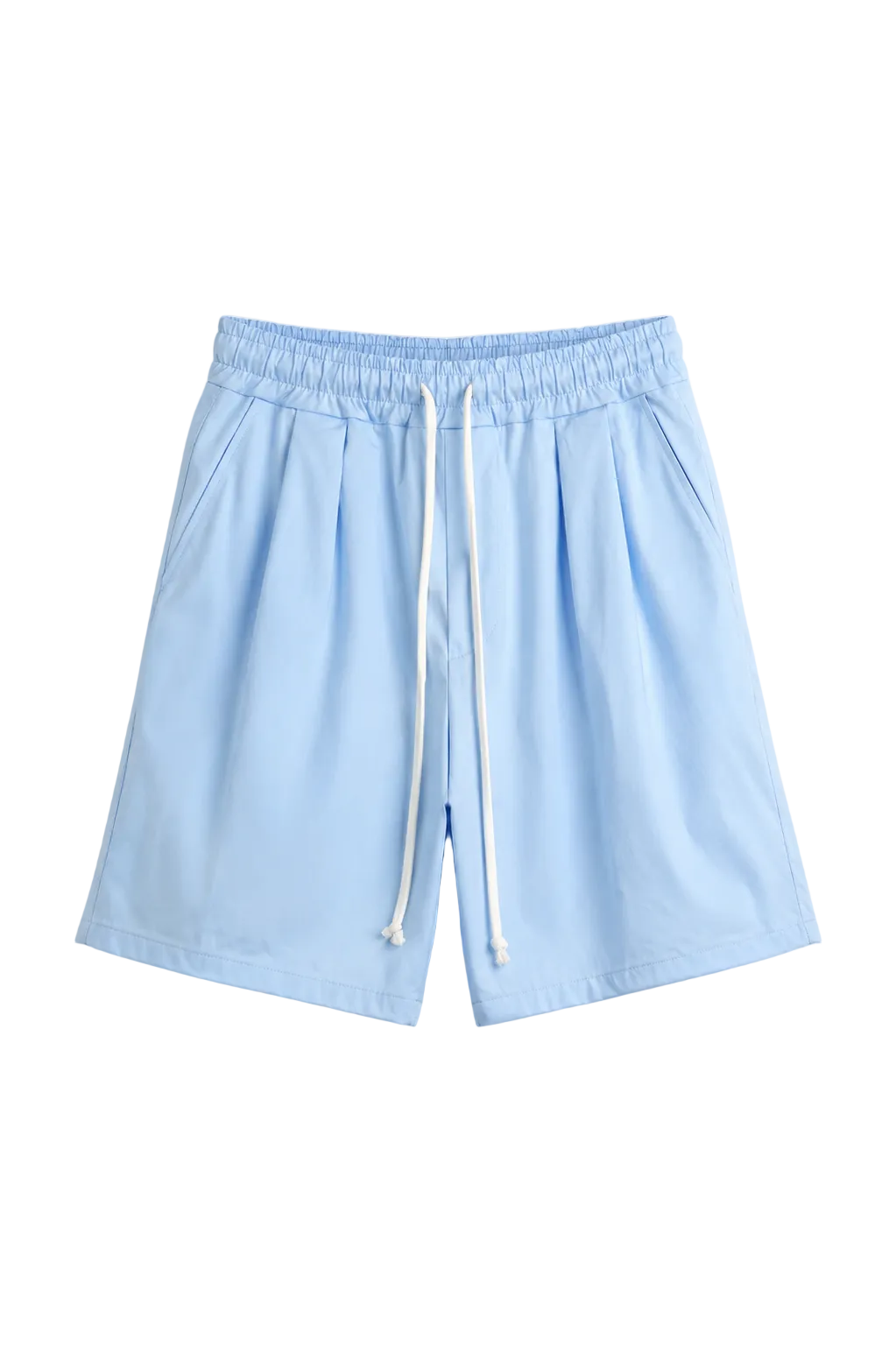 Pantaloni scurți bleu deschis, cu talie elastică și șiret lung alb, prezentați pe un umeraș.