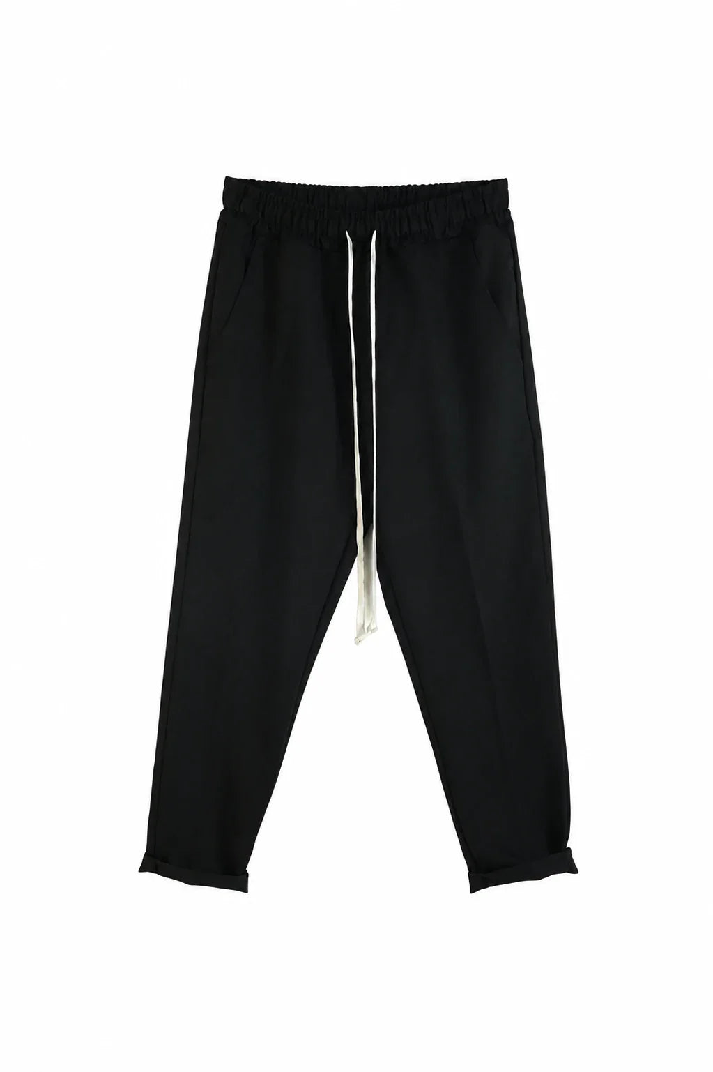 Detaliu pantaloni slim negri pentru bărbați, cu talie elastică și șnur lung