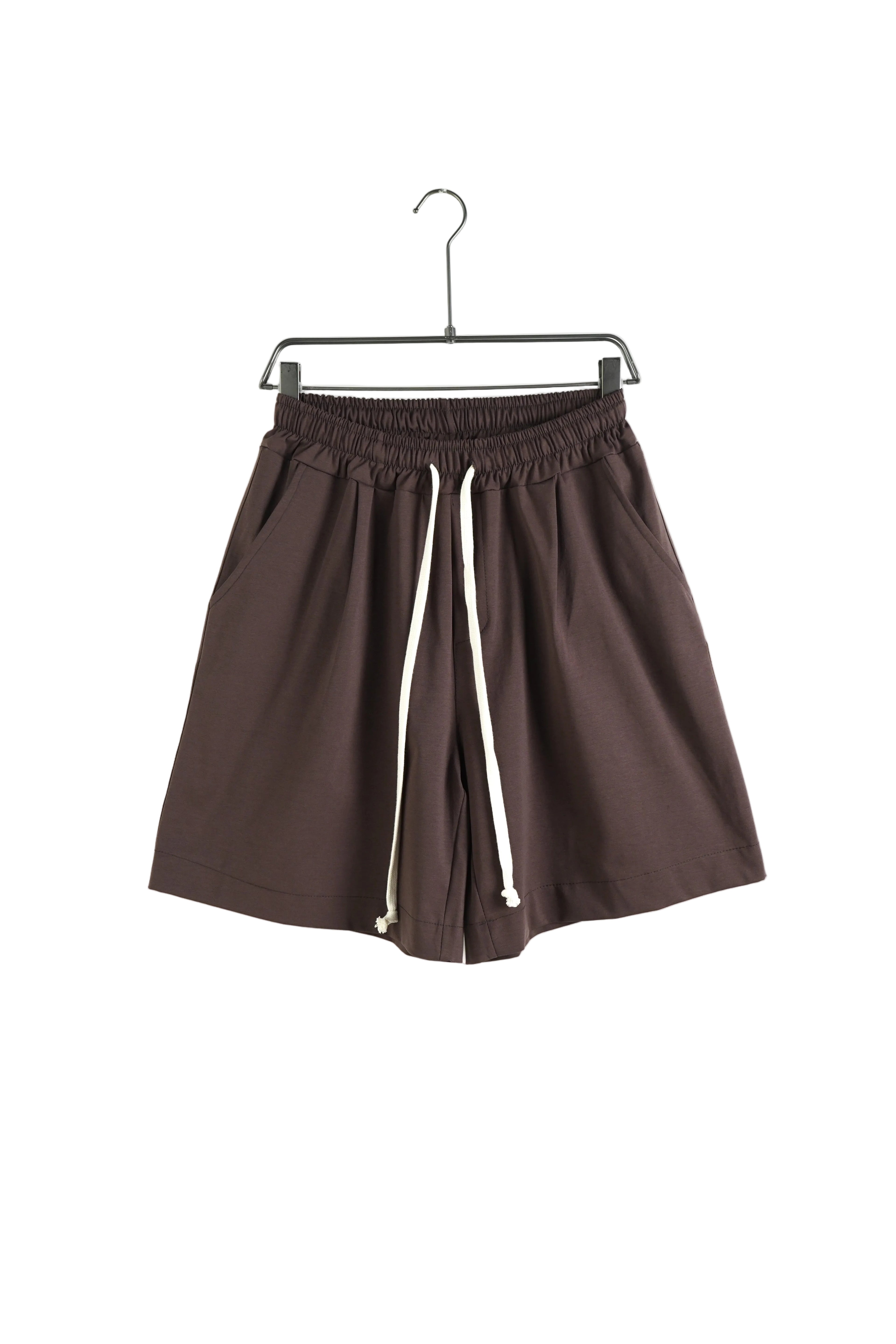 Pantaloni scurți maro roșiatic intens cu șnur lung și talie elastică