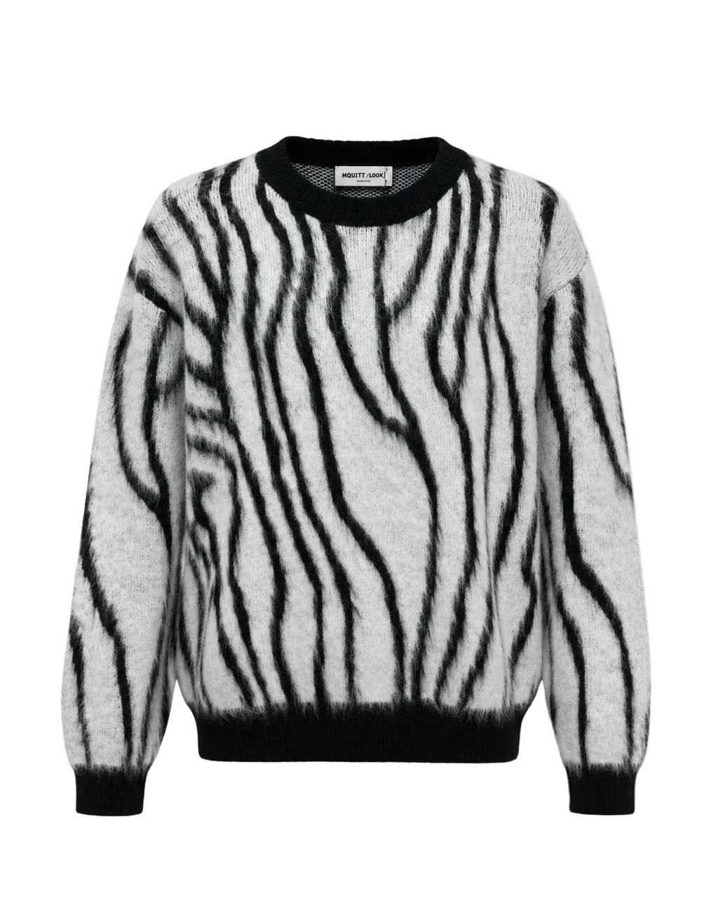 Pulover oversized cu imprimeu zebra alb-negru și textură premium pufoasă