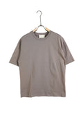 Tricou unisex khaki din bumbac 100%, croială versatilă și confortabilă, ideal pentru ținute casual sau streetwear.